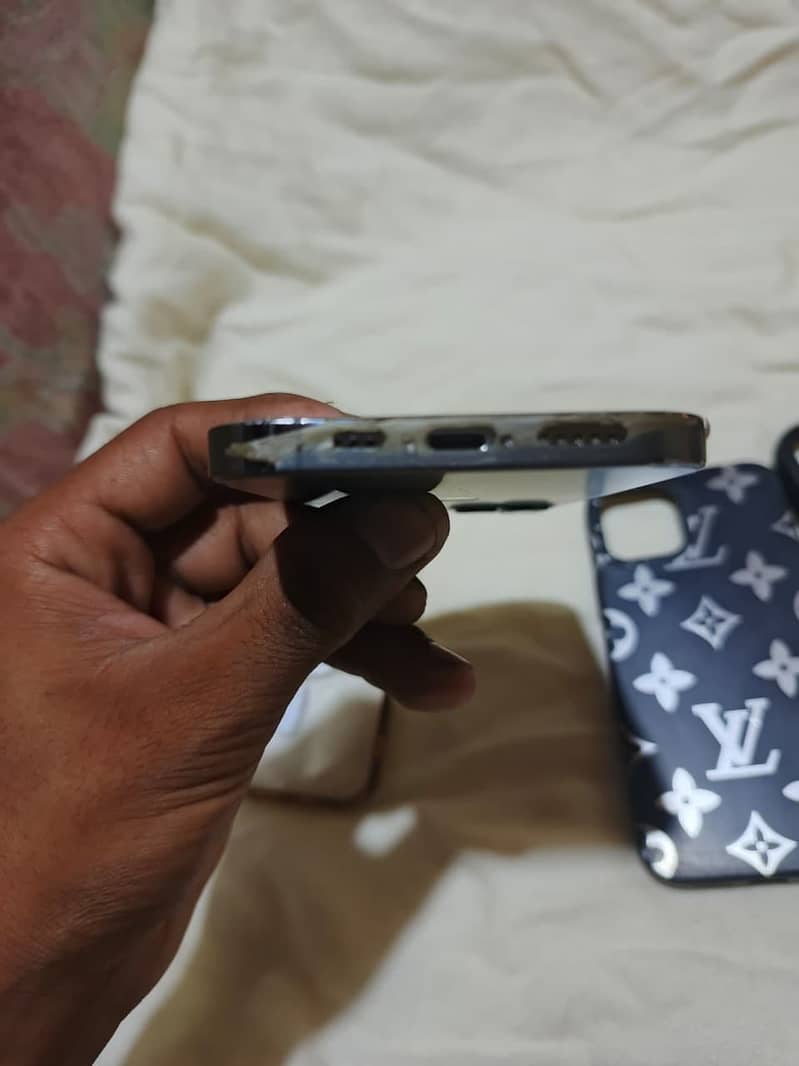 Apple iPhone 12 Pro 10