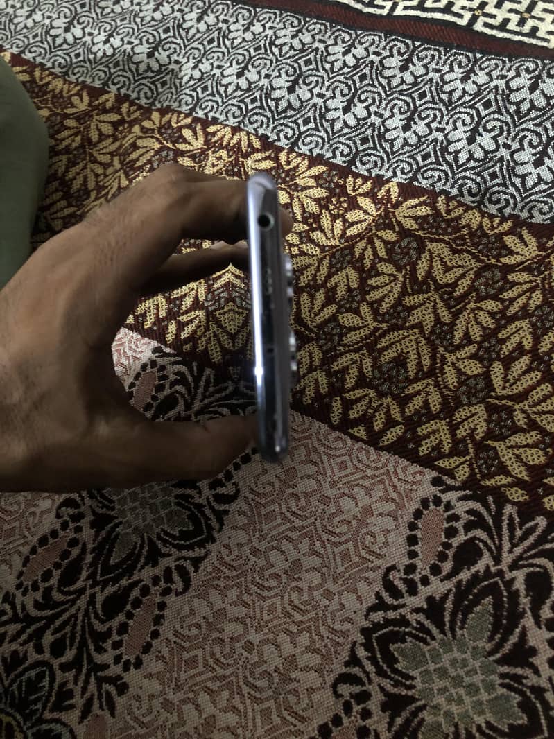 Xiaomi Redmi Note 14 Pro 3