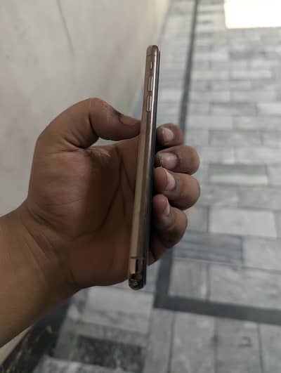 Apple iPhone XS