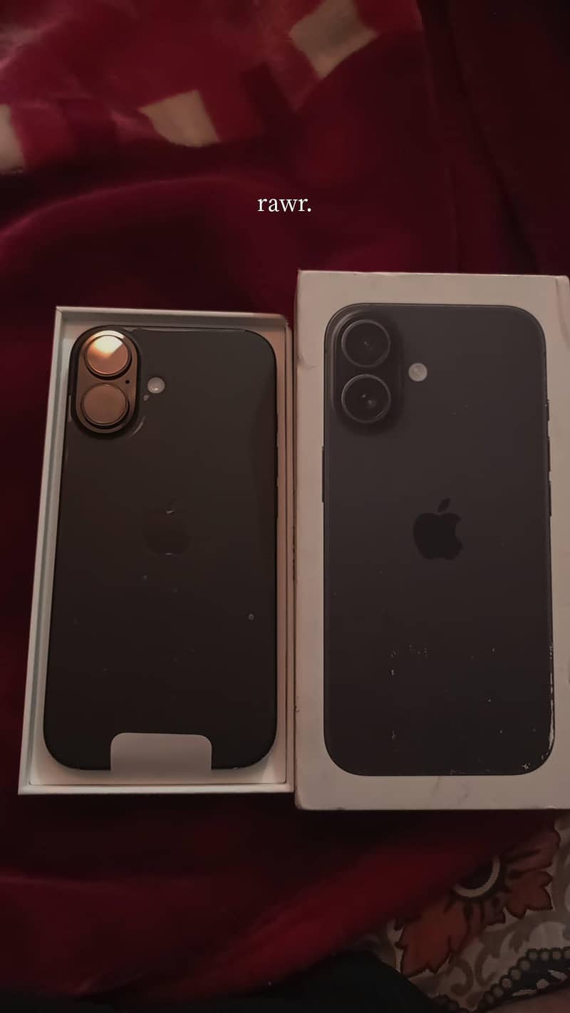 Apple iPhone 16 0
