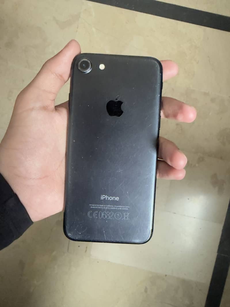 Apple iPhone 7 4