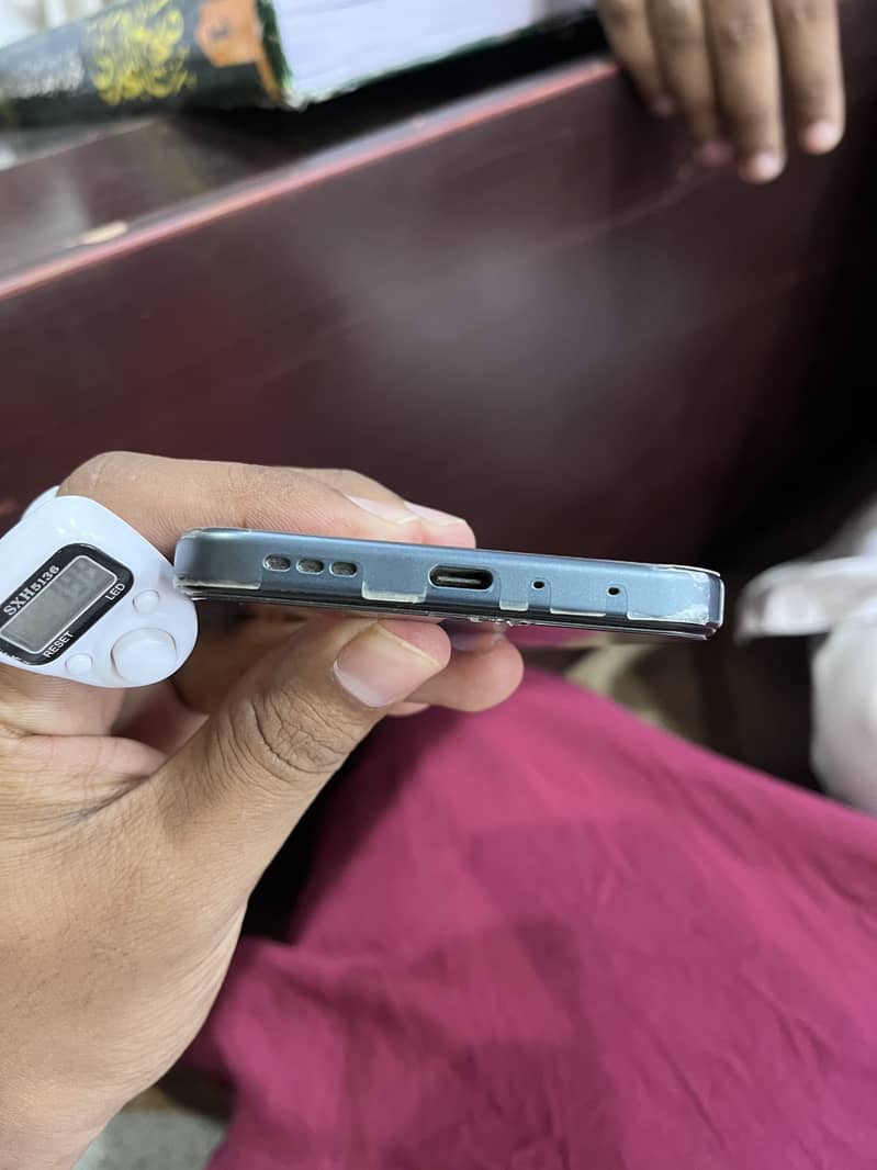 OPPO A6 1