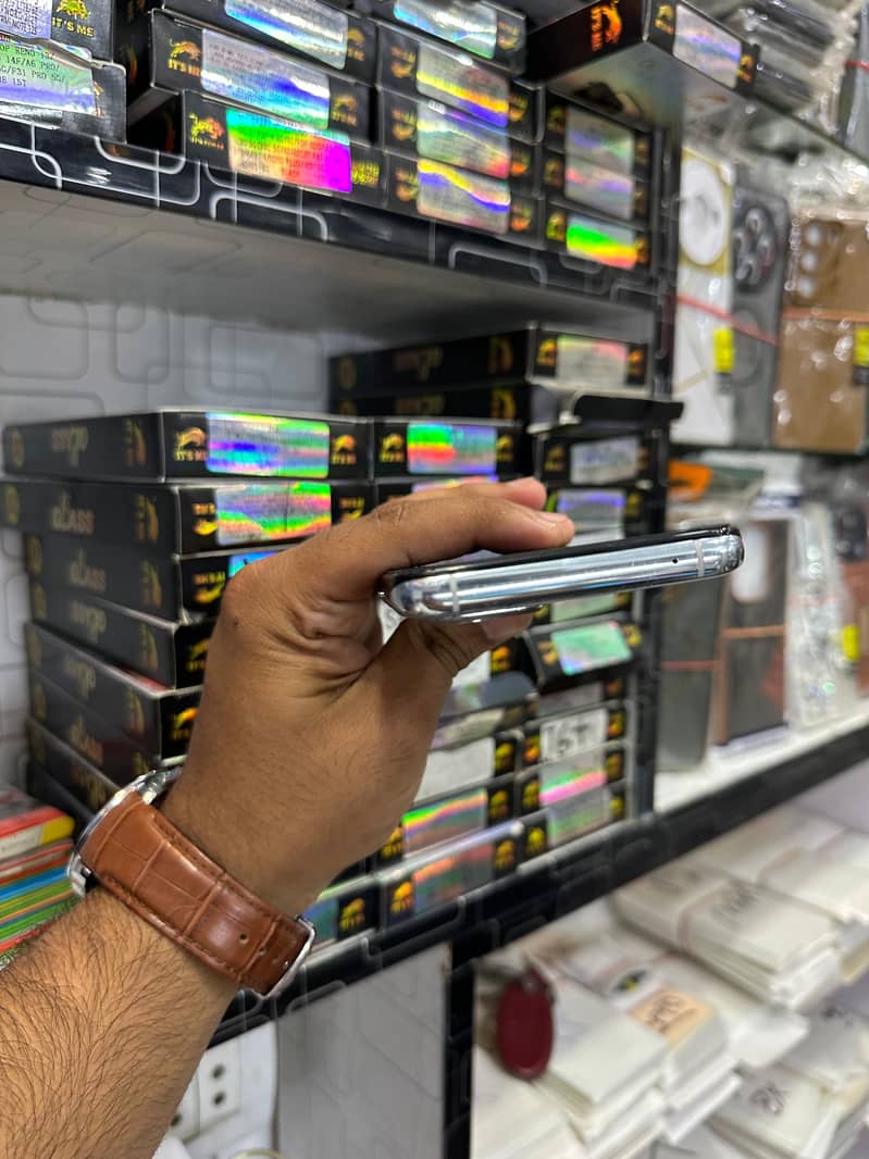 One Plus 9 Pro 3