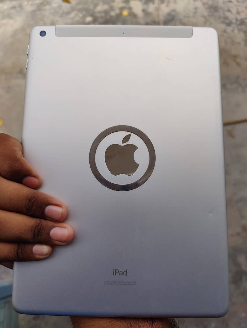 Ipad 7 generation touch crack 1