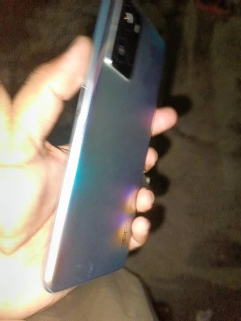 OPPO A76 0