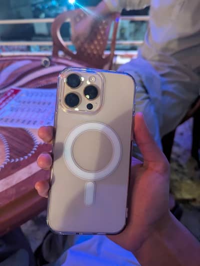 Apple iPhone 16 Pro Max