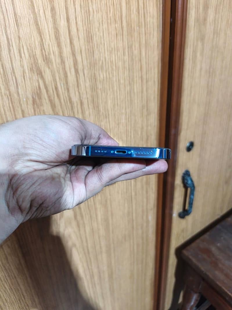 iPhone 13 Pro Max 5