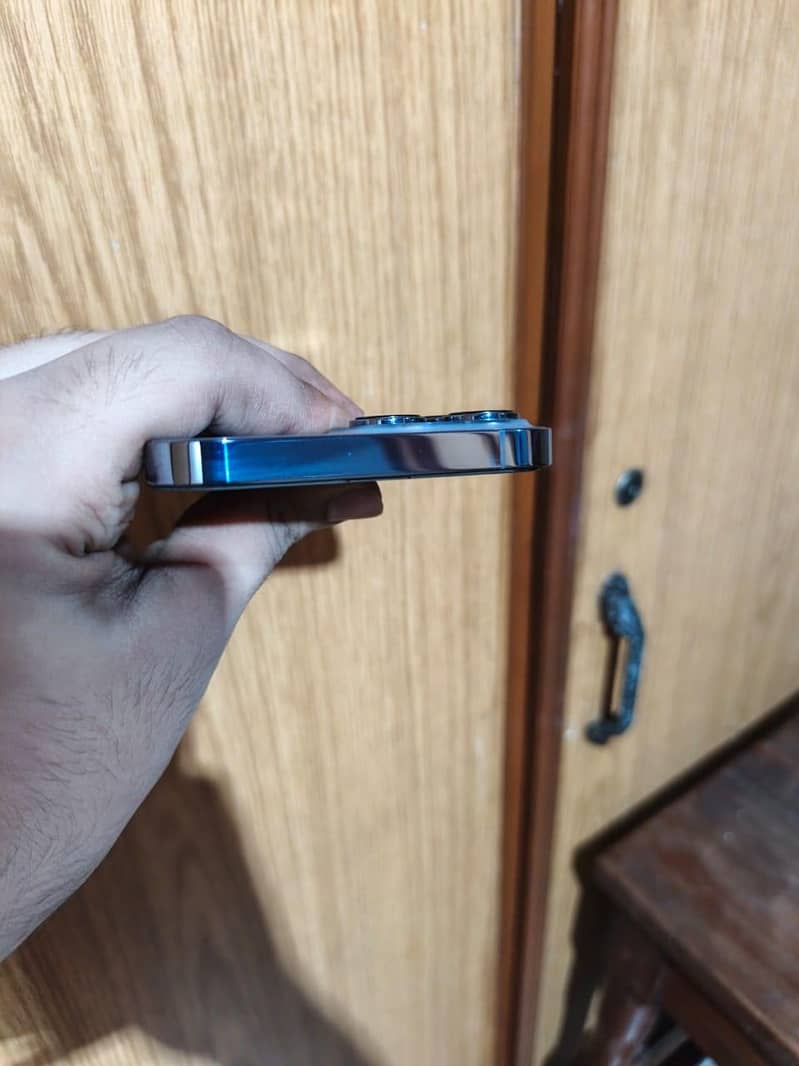 iPhone 13 Pro Max 6