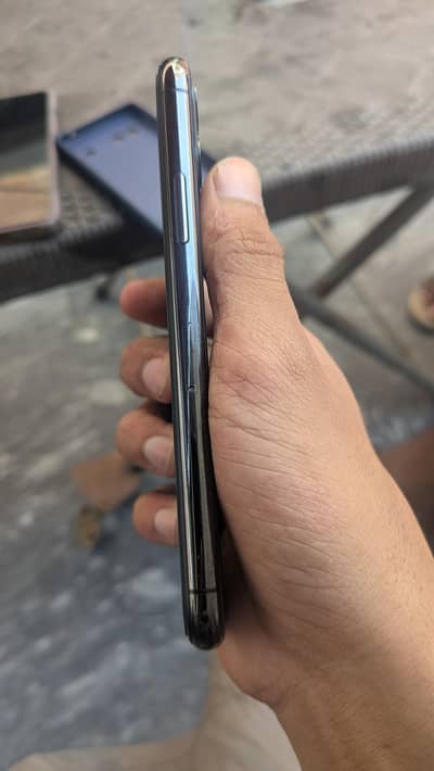Apple iPhone 11 Pro display change face id working