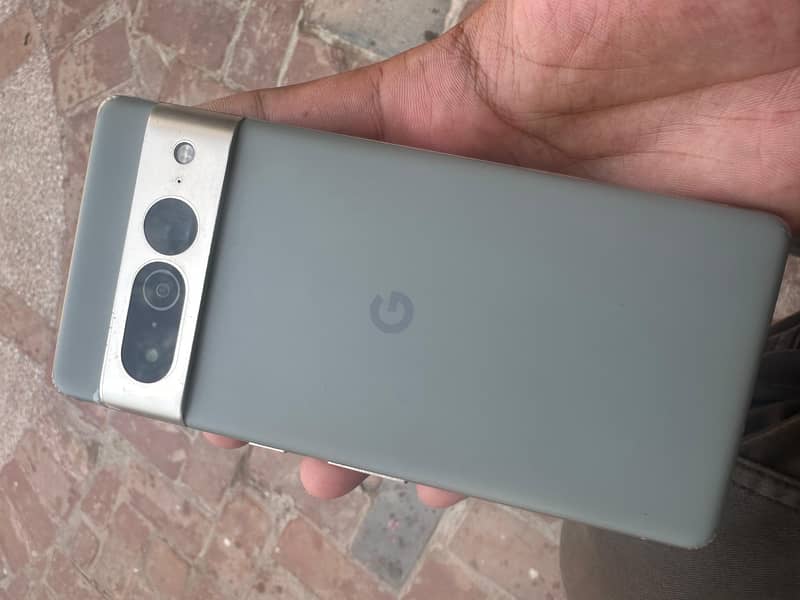 Google Pixel 7 Pro 2