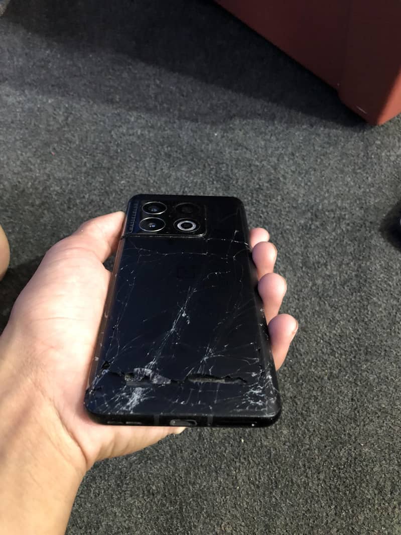 One Plus 10 Pro 3