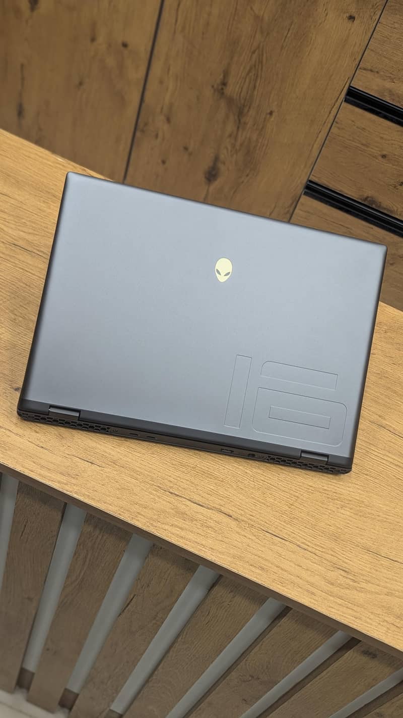 AlienWare Gaming Laptop 4