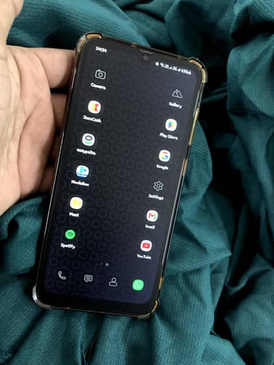 Samsung Mobile A70 8g. 128gb