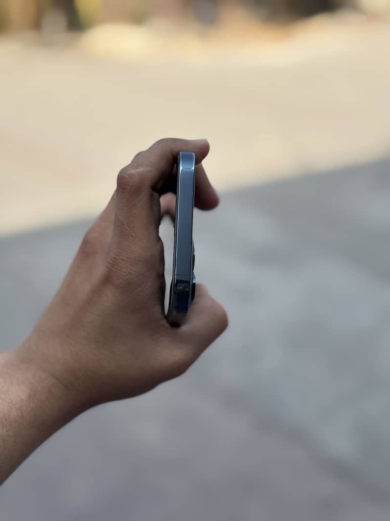 Apple iPhone 12 Pro Max 5