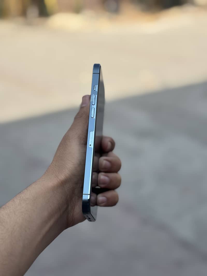 Apple iPhone 12 Pro Max 6