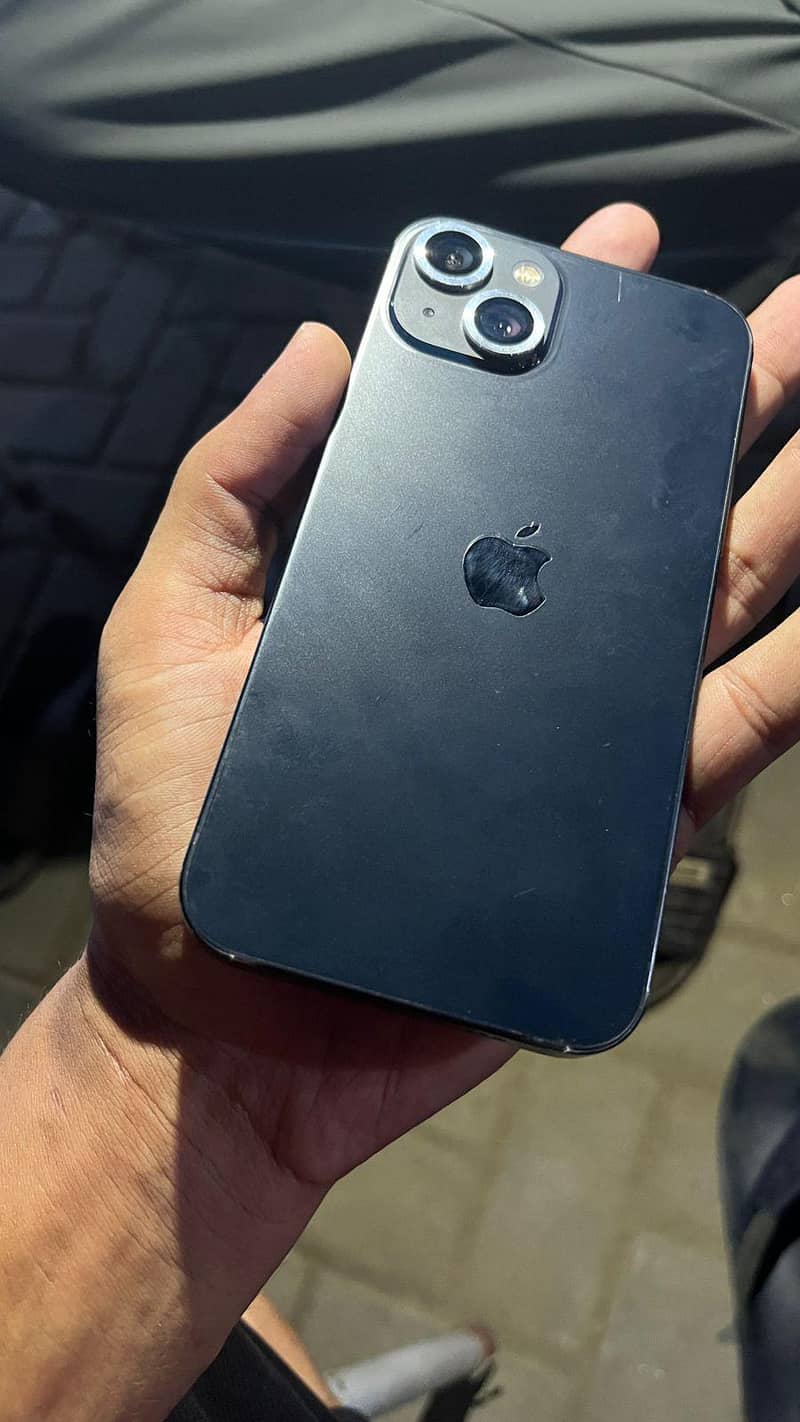 Apple iPhone 13 1
