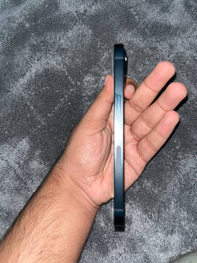 Iphone 13 sim time available 1