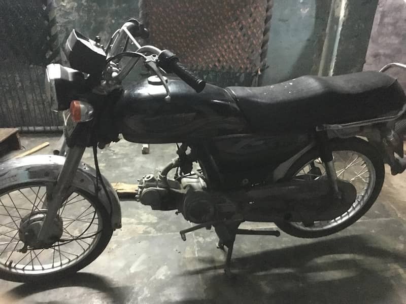 Hero 70cc 1
