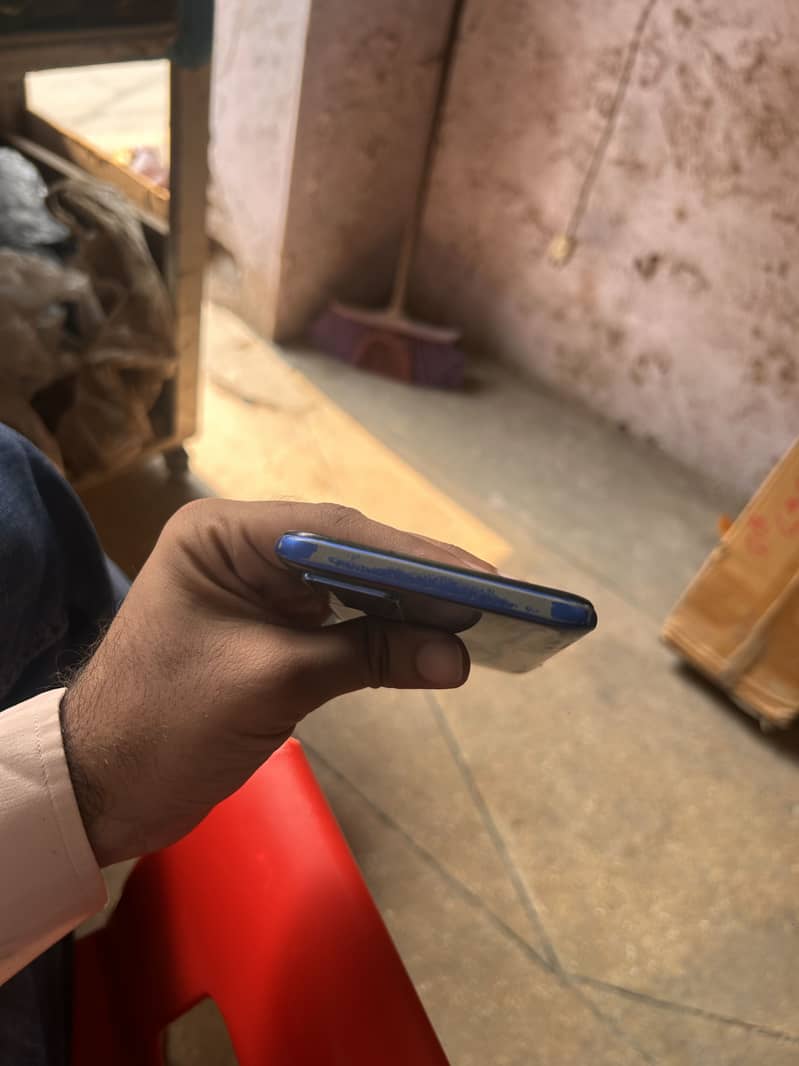 Oppo A54 4