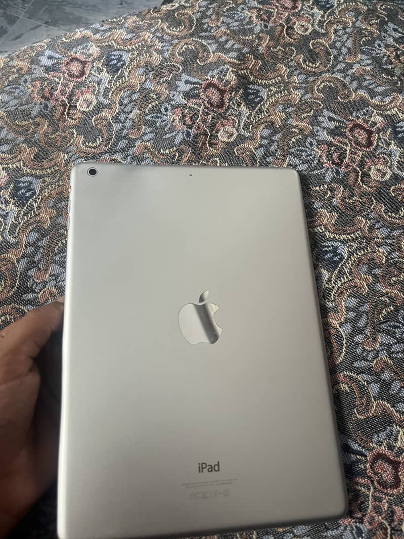 iPad 12.5. 7 1