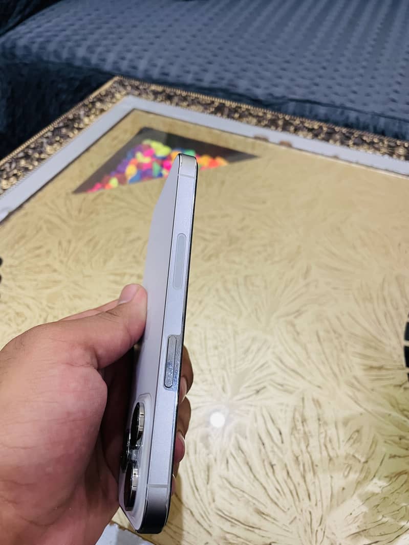 Apple iPhone 14 Pro 1