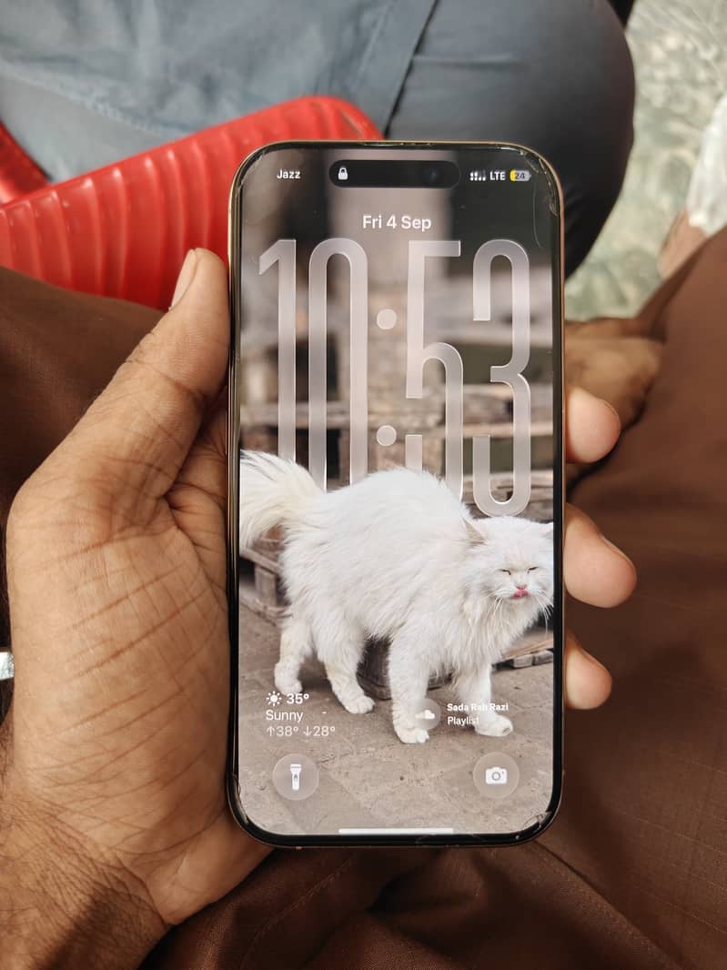 16 pro 2
