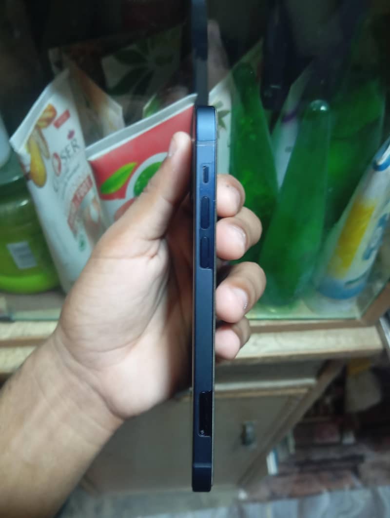 Apple iPhone 12 2
