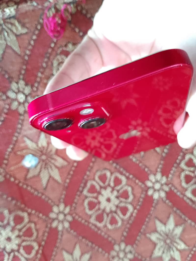 Apple iPhone 13 1