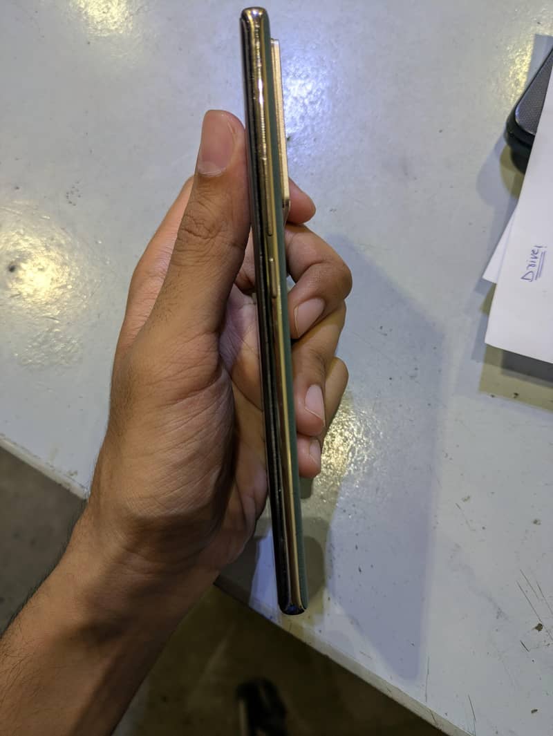 Infinix Note 40 Pro 4