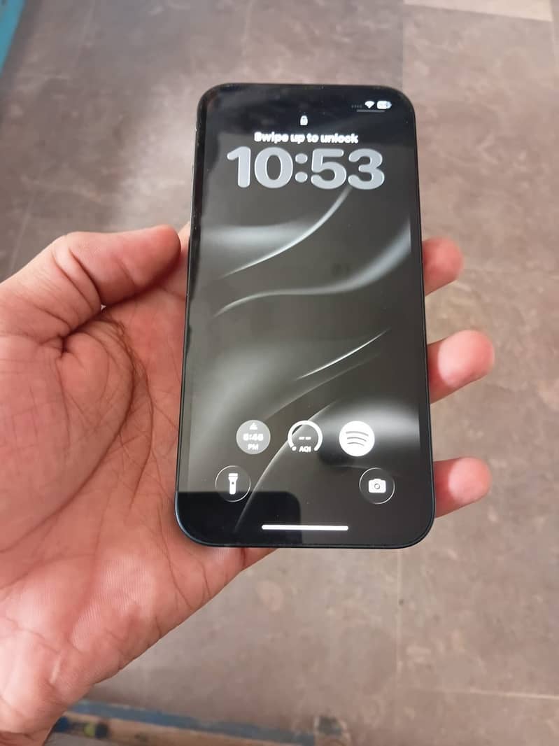 Apple iPhone 13 2