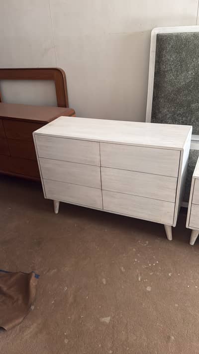 Wooden Bed Set Chalk Finish