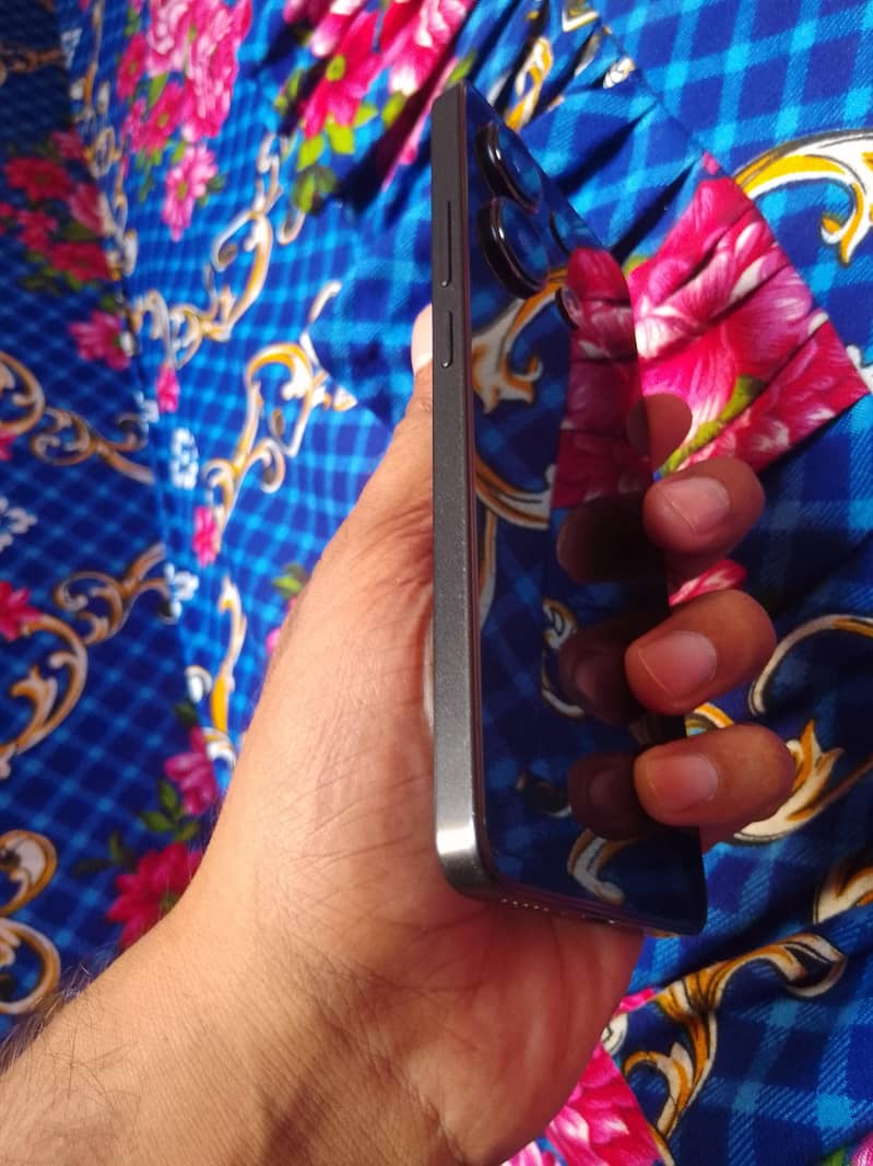 Xiaomi Redmi Note 13 4