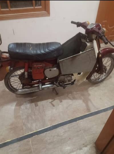 Honda C70 C. D. i