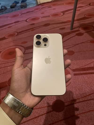 Apple iPhone 16 Pro Max