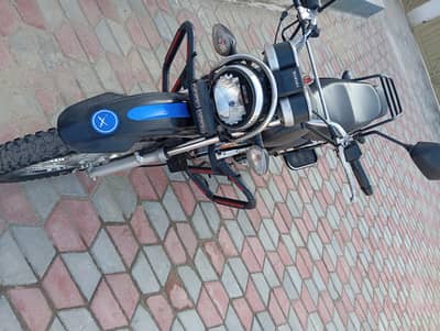 Suzuki GS 150, exchange possible with Honda 125