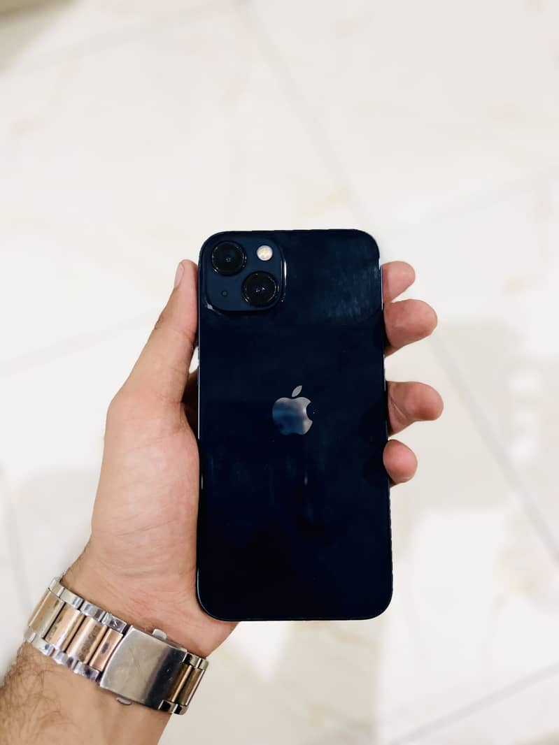 Apple iPhone 13 2
