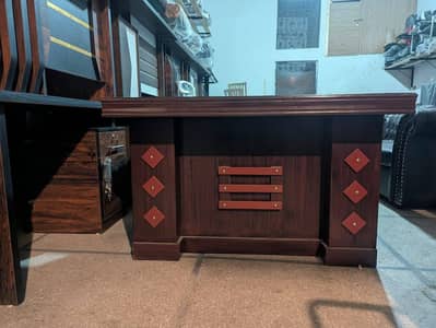 Executive table / shop counter / office table / computer table