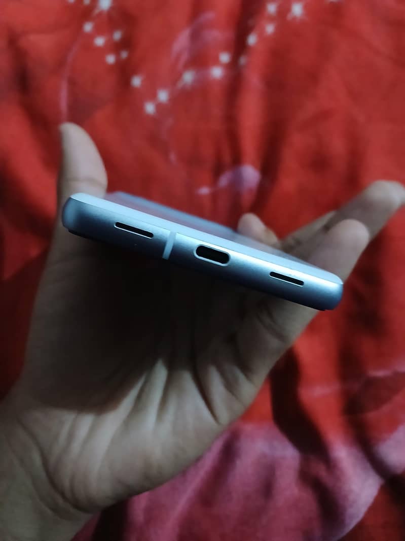 Google Pixel 7a 4