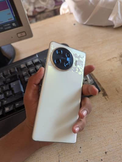 Tecno Spark 20 Pro Plus