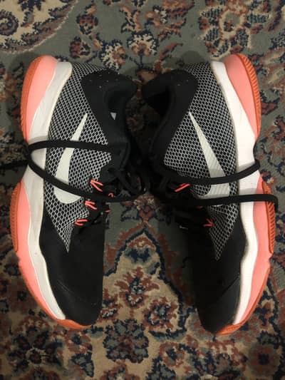 Niki shoe