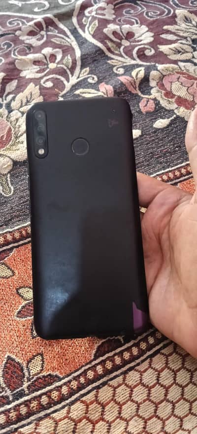 Tecno Spark 4