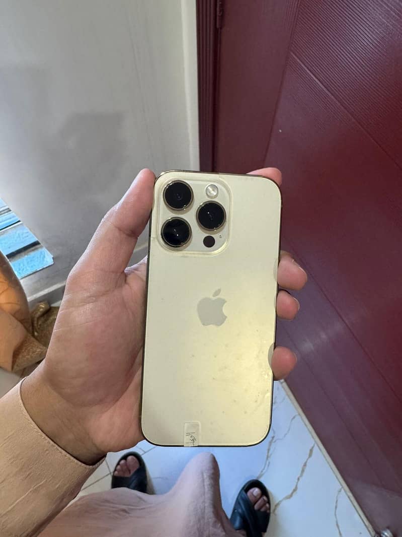 Apple iPhone 14 Pro 2