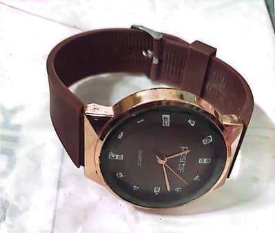 Stylish Men's Wrist Watch – Brand New Condition