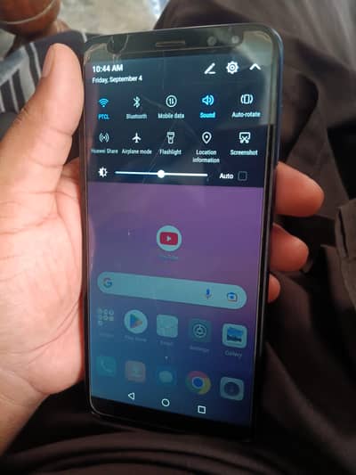 Huawei mate 10 light