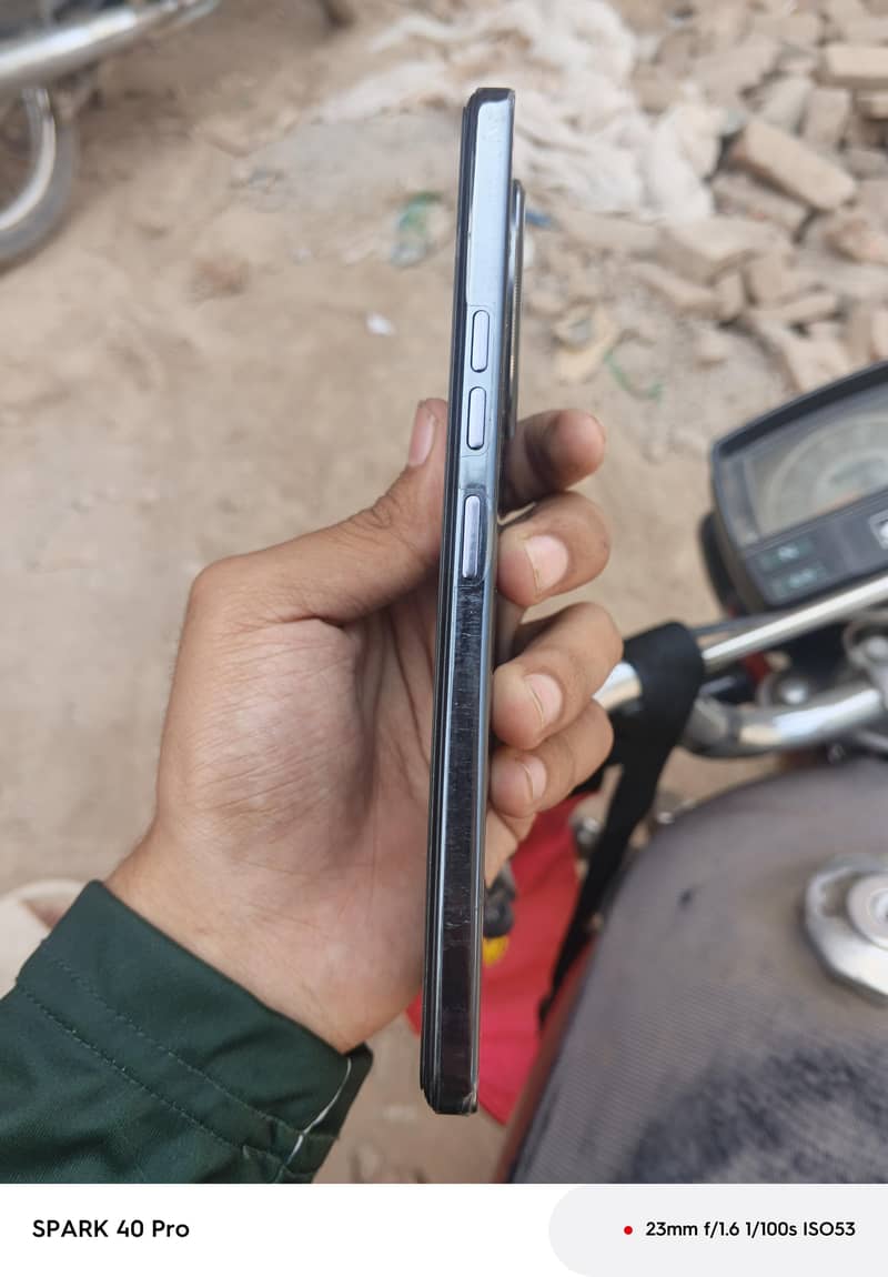 Tecno CAMON 30 2