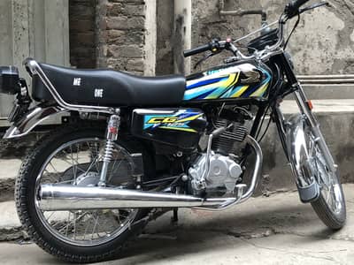 Honda cg 125. Black 2026 model