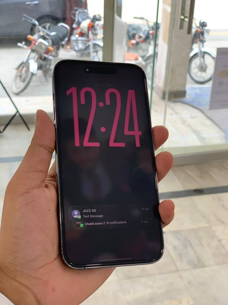 iphone 14 pro max 5