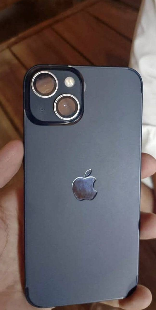 Apple iPhone 13 0