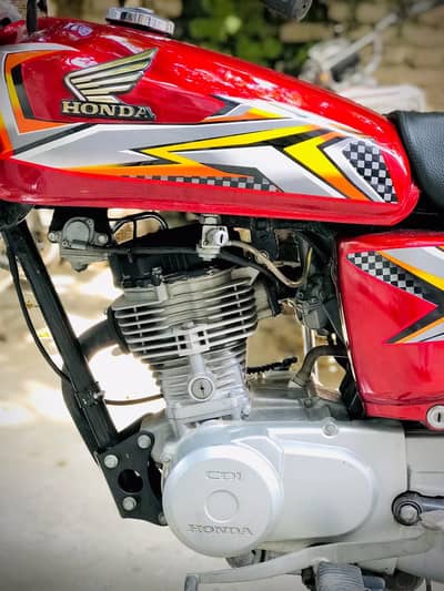 Honda 125 model 2021 10by 10 condition