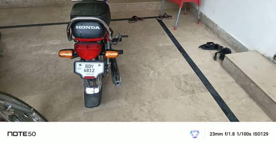 neat and clean bike 10by 10 condition